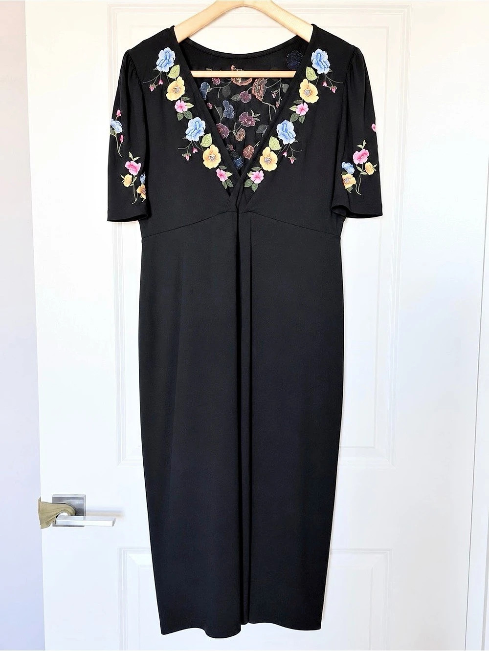 ASOS Curve Embroidered Floral Midi Dress NWT US 16